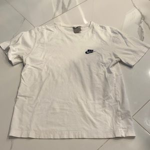 white nike shirt for boys
